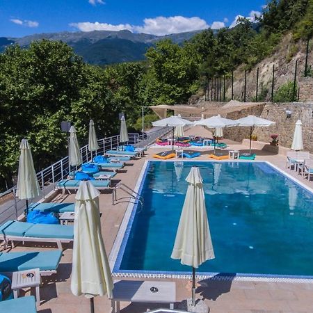 Nymfes Hotel Káto Loutrákion エクステリア 写真
