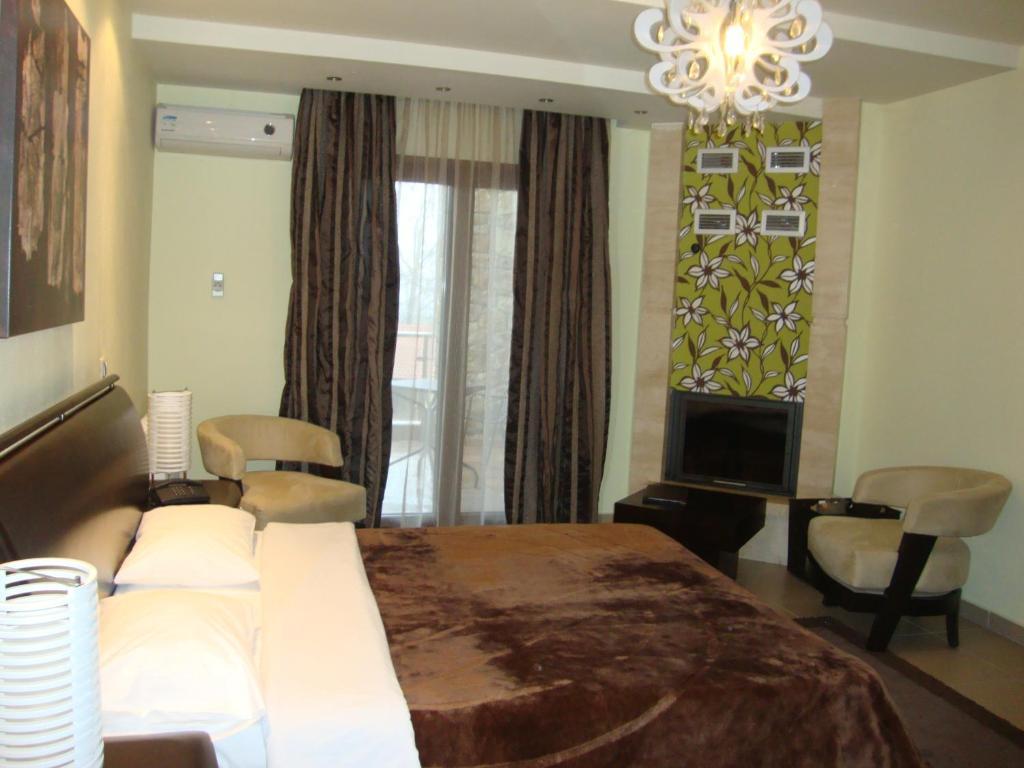 Nymfes Hotel Káto Loutrákion エクステリア 写真