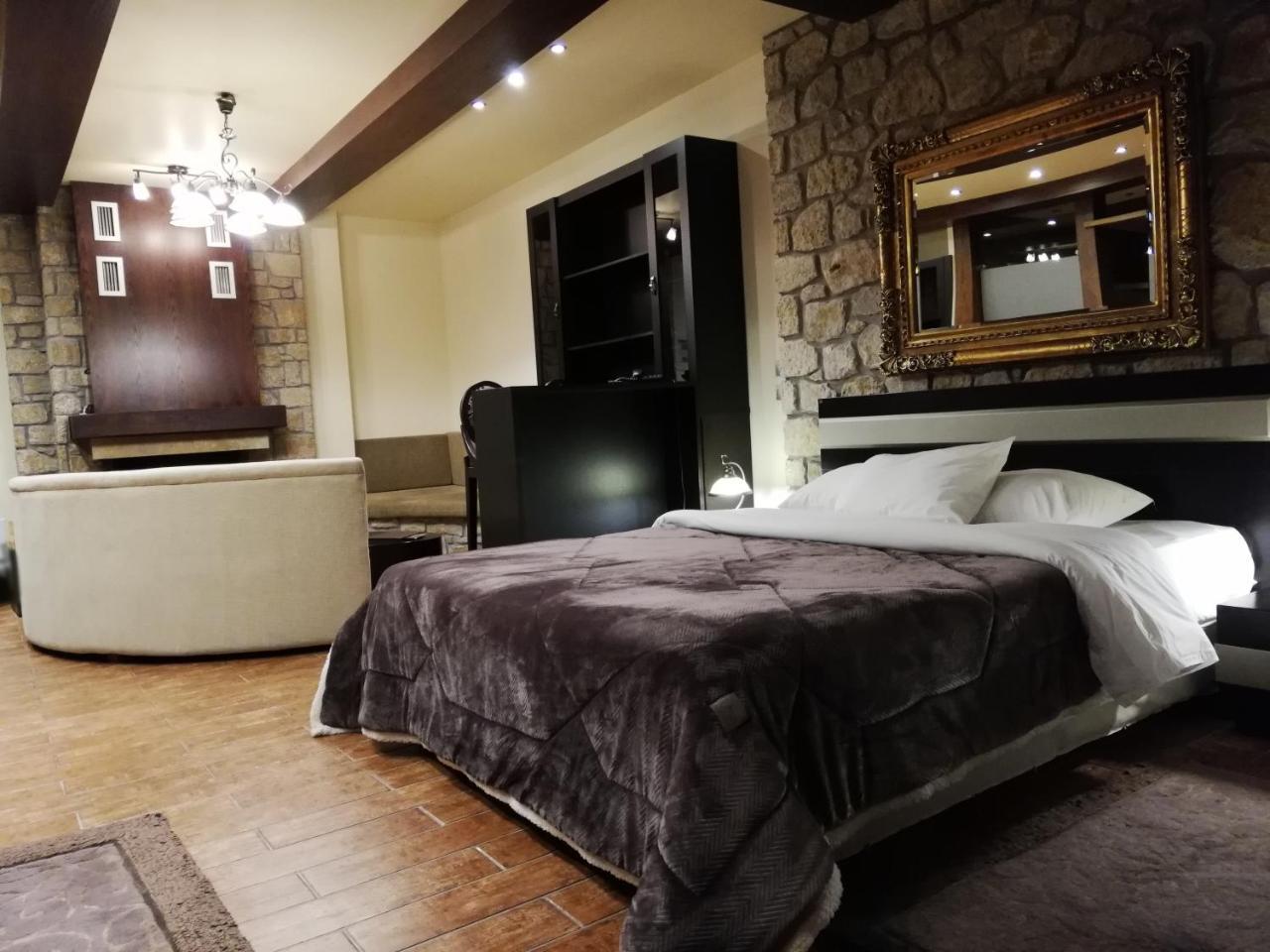 Nymfes Hotel Káto Loutrákion エクステリア 写真